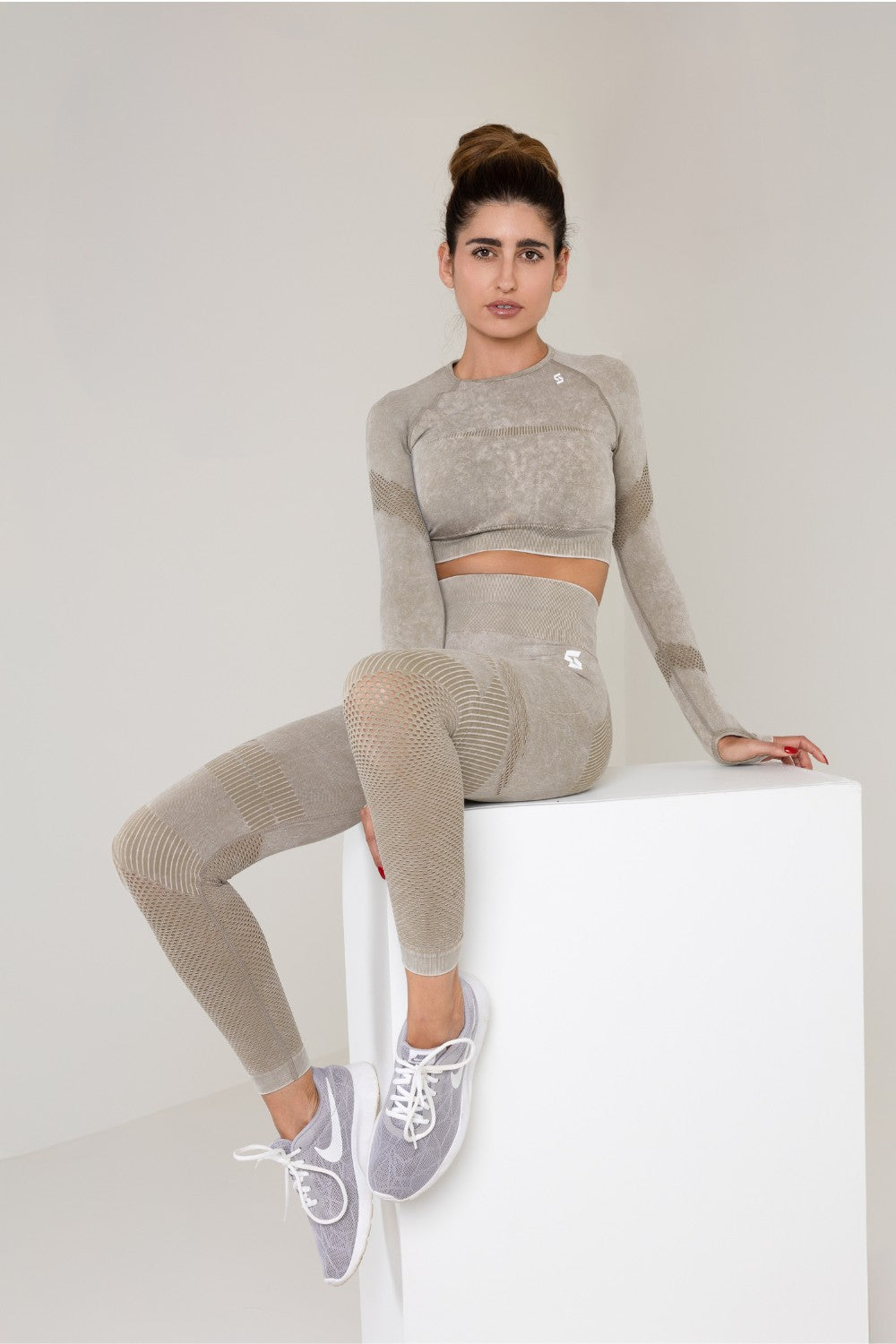 Women's Zenith Cropped Long Sleeve Top