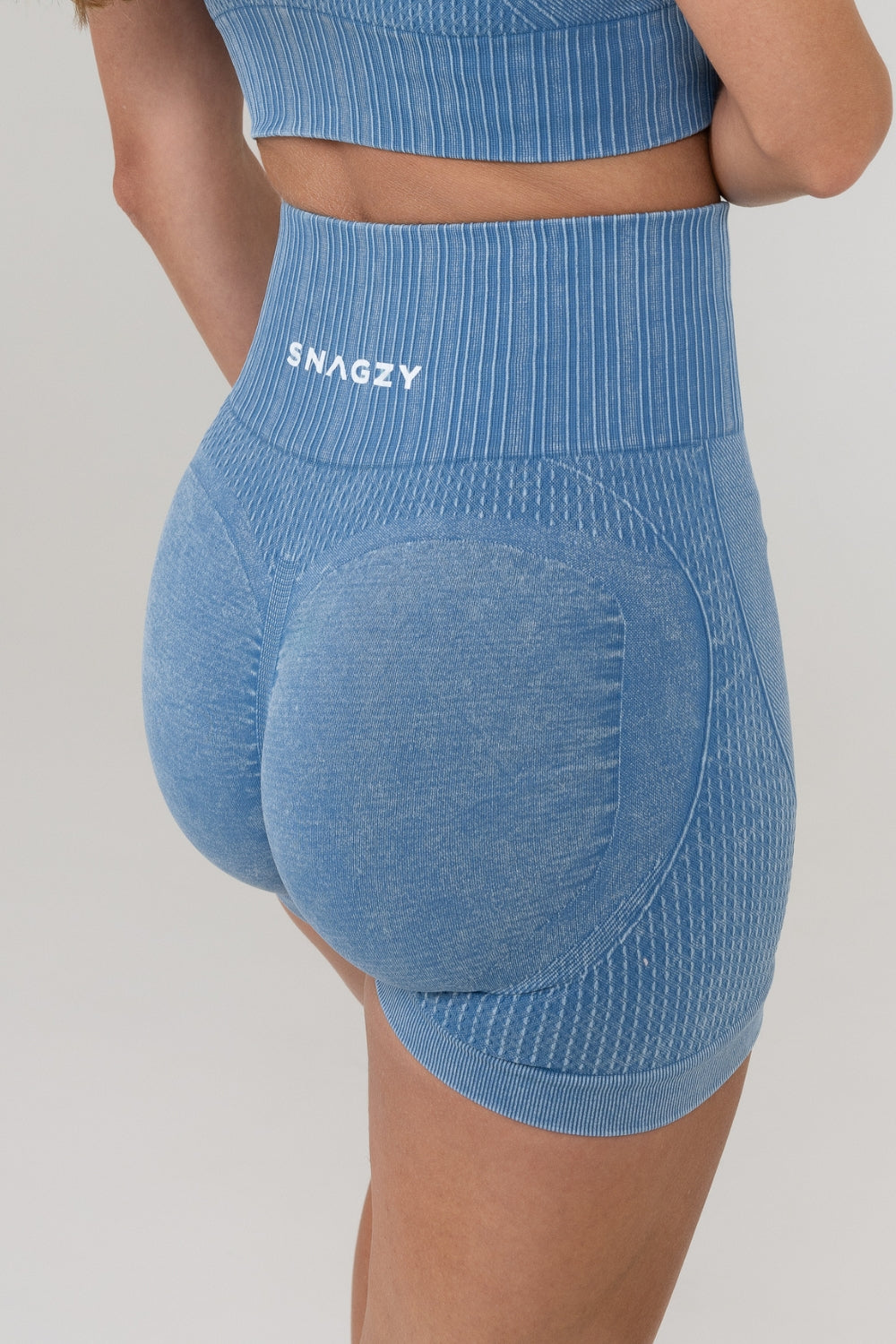 Women's Nova Scrunch Shorts